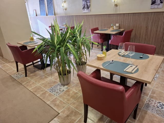 Restaurant/bar te koop in Pinoso - € 60.000 (Ref: 10025900)