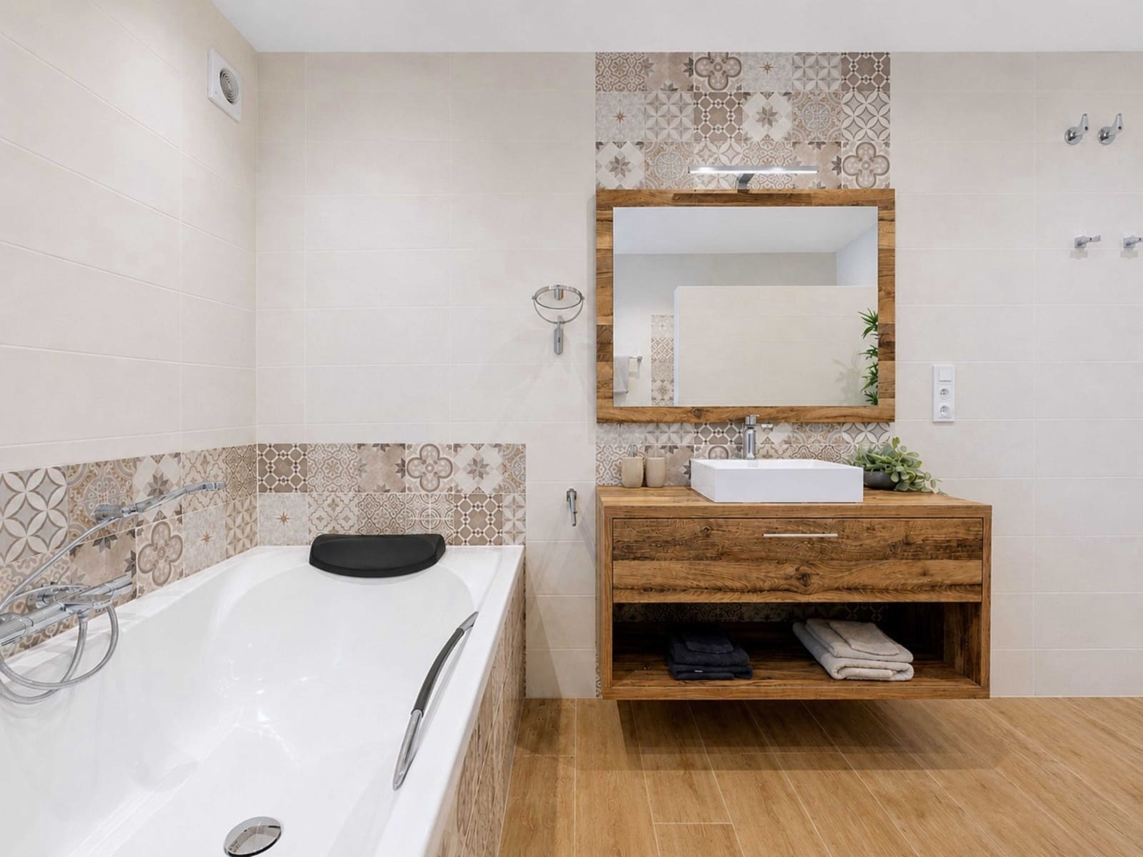 Chalet de 4 habitaciones en Pinoso en venta con piscina garaje - 669.000 € (Ref: 10065692)