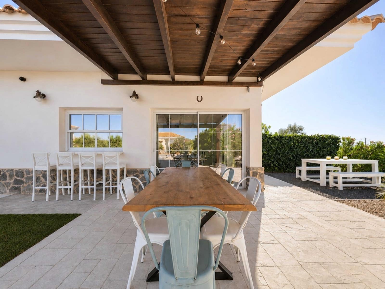 Chalet de 4 habitaciones en Pinoso en venta con piscina garaje - 669.000 € (Ref: 10065692)