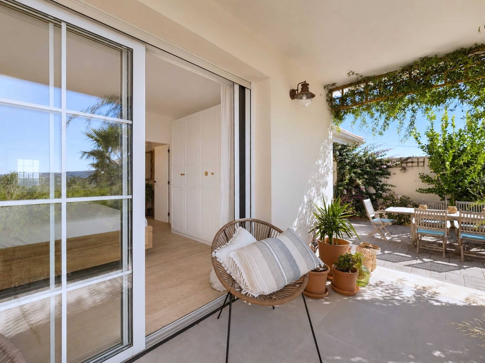 Chalet de 4 habitaciones en Pinoso en venta con piscina garaje - 669.000 € (Ref: 10065692)
