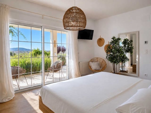 4 quarto Moradia para venda em Pinoso com piscina garagem - 669 000 € (Ref: 10065692)