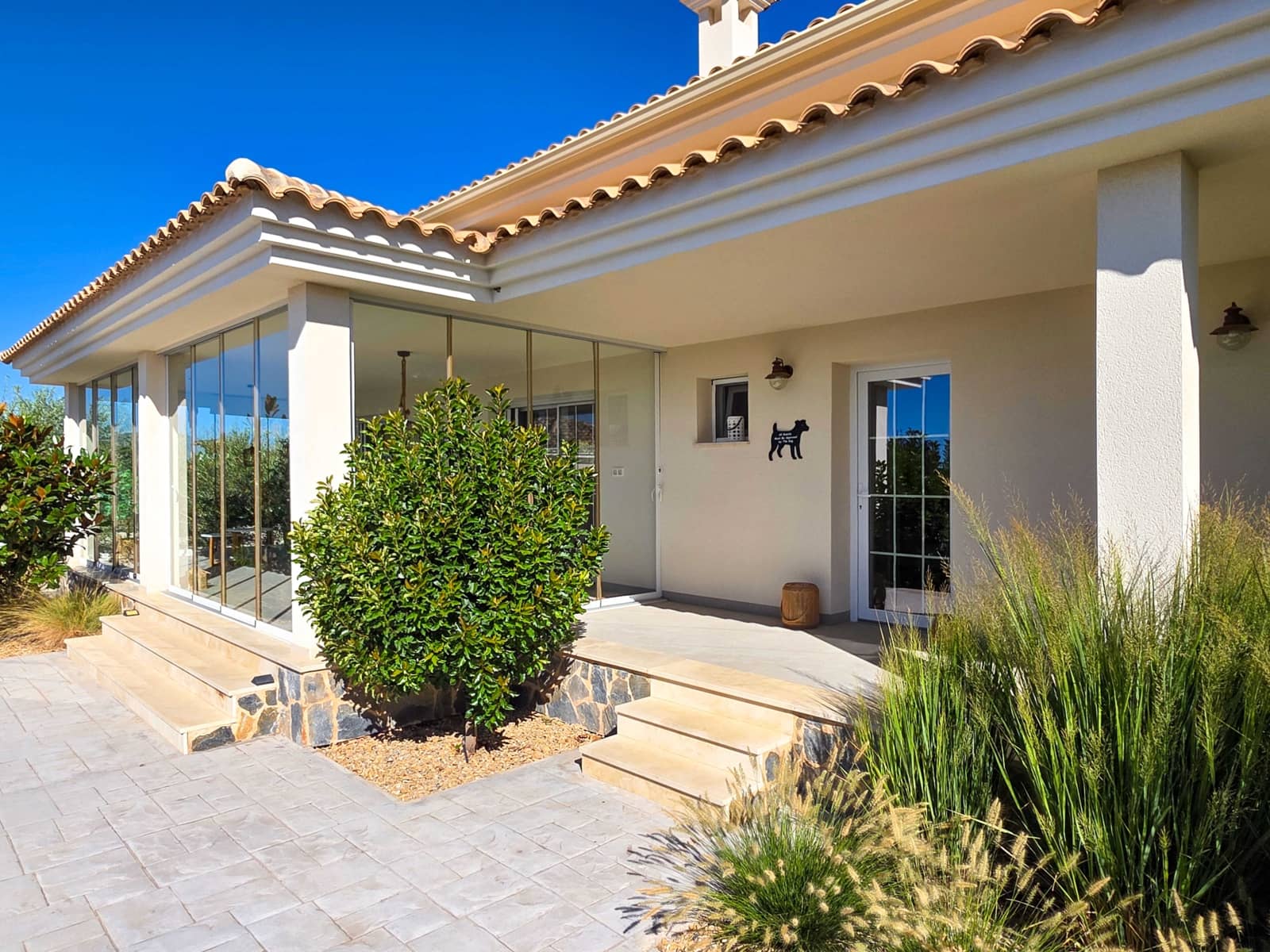 Chalet de 4 habitaciones en Pinoso en venta con piscina garaje - 669.000 € (Ref: 10065692)