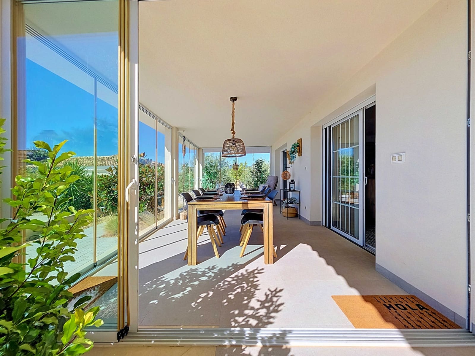 Chalet de 4 habitaciones en Pinoso en venta con piscina garaje - 669.000 € (Ref: 10065692)