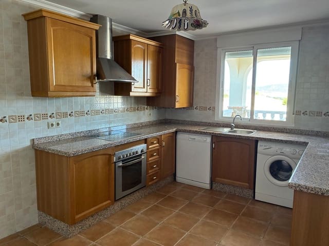 3 slaapkamer Villa te koop in Monóvar / Monóver met zwembad garage - € 320.000 (Ref: 10065693)