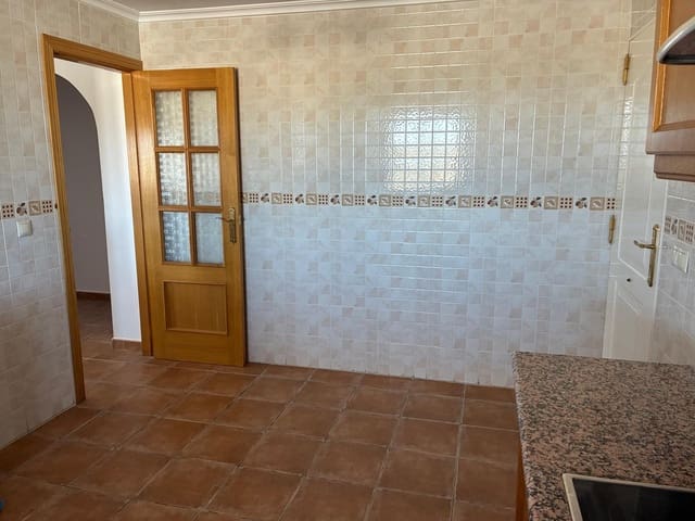 3 slaapkamer Villa te koop in Monóvar / Monóver met zwembad garage - € 320.000 (Ref: 10065693)