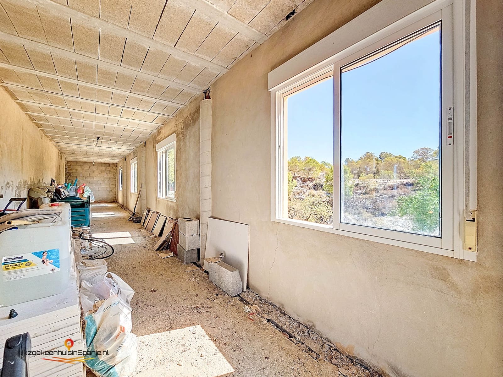 3 sypialnia Willa na sprzedaż w Fortuna z basenem garażem - 599 000 € (Ref: 10065695)