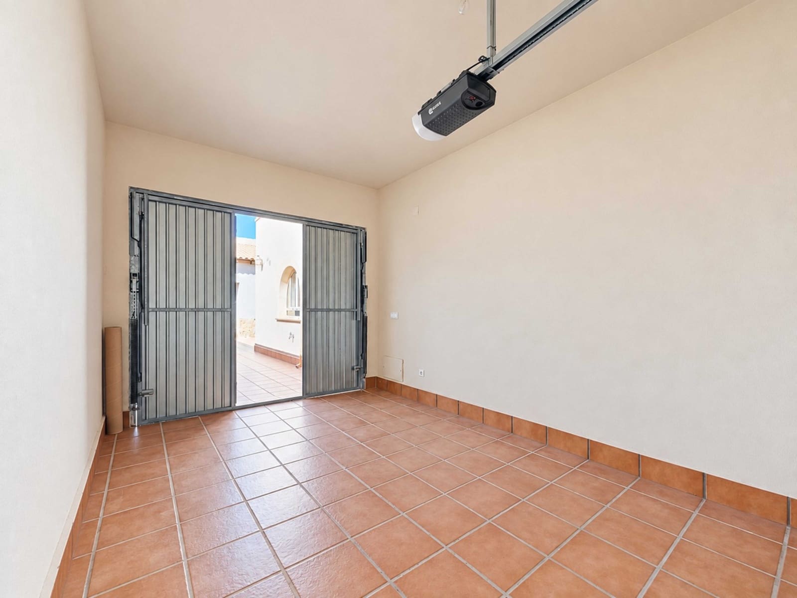 3 soverom Hus til salgs i Pinoso med garasje - € 415 000 (Ref: 10101424)