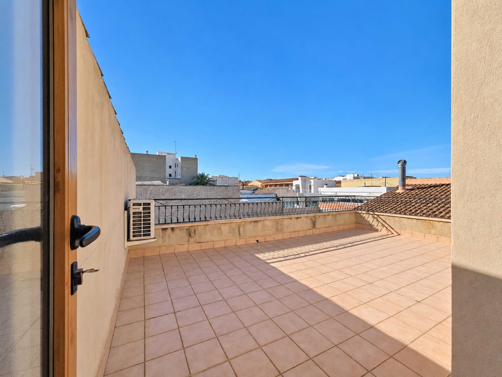 3 soverom Hus til salgs i Pinoso med garasje - € 415 000 (Ref: 10101424)