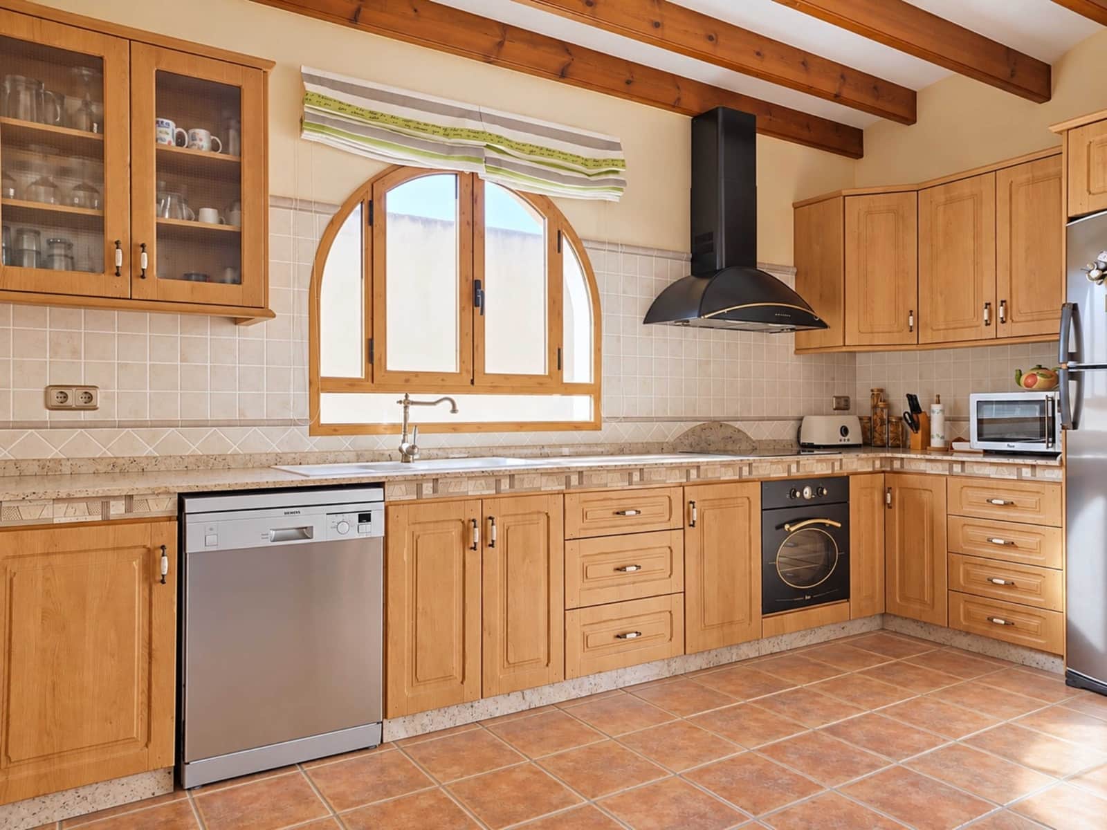 3 soverom Hus til salgs i Pinoso med garasje - € 415 000 (Ref: 10101424)