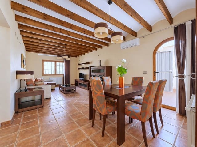 3 soverom Hus til salgs i Pinoso med garasje - € 415 000 (Ref: 10101424)