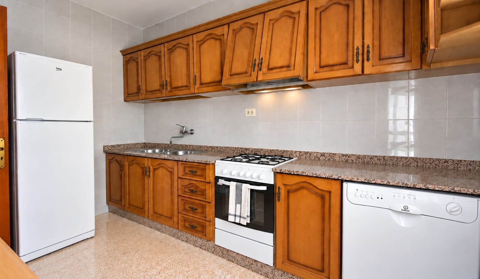 6 sovrum Hus till salu i Cuevas del Campo med garage - 149 995 € (Ref: 10101427)