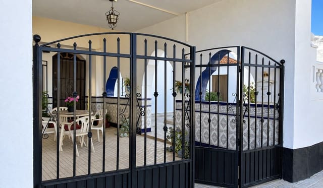 6 sovrum Hus till salu i Cuevas del Campo med garage - 149 995 € (Ref: 10101427)