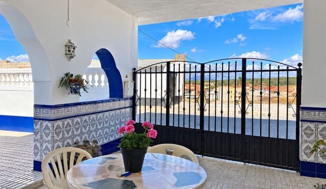6 sovrum Hus till salu i Cuevas del Campo med garage - 149 995 € (Ref: 10101427)