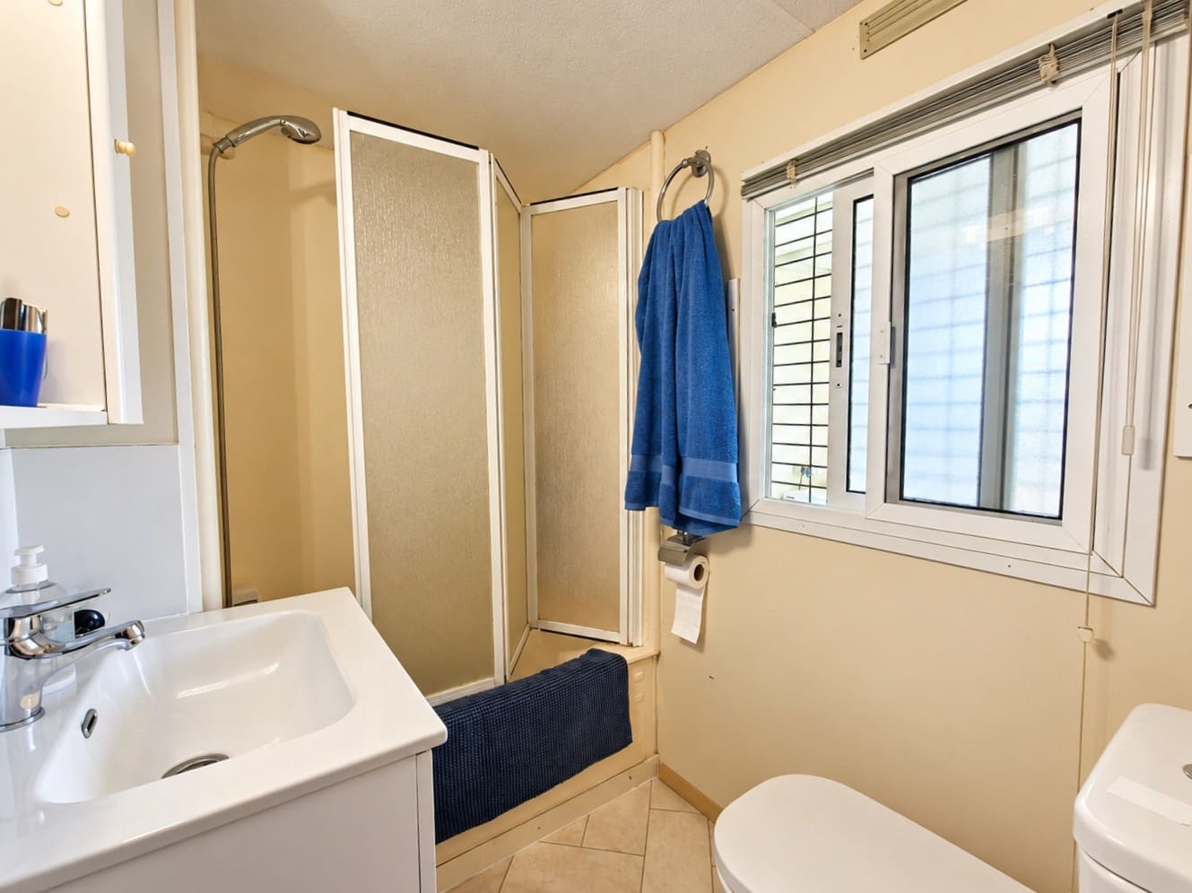 1 chambre Mobil-Home à vendre à Freila avec garage - 69 950 € (Ref: 10130536)