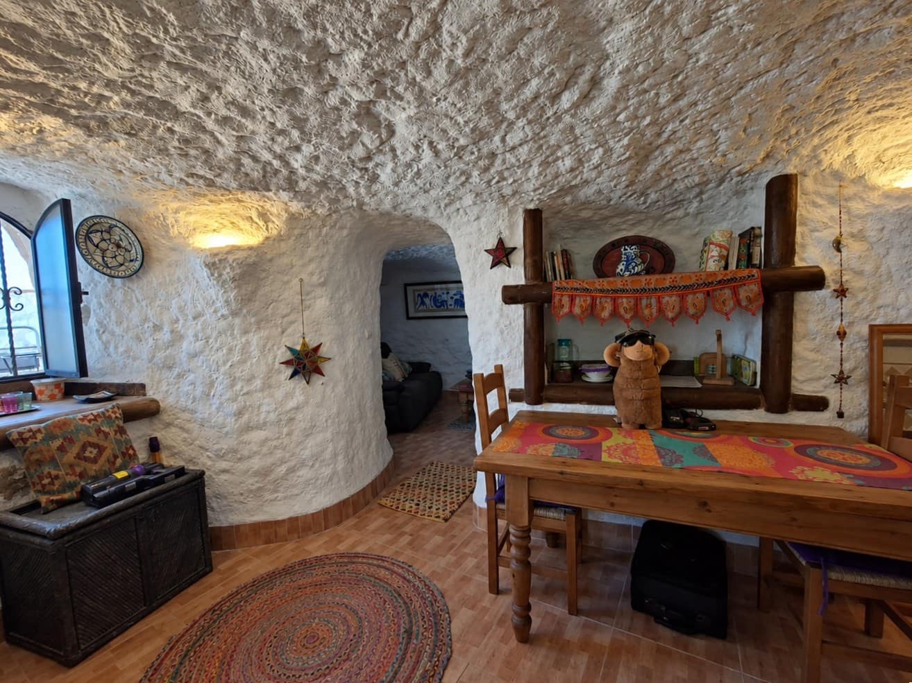 4 bedroom Cave House for sale in Baza with garage - € 189,950 (Ref: 10130538)