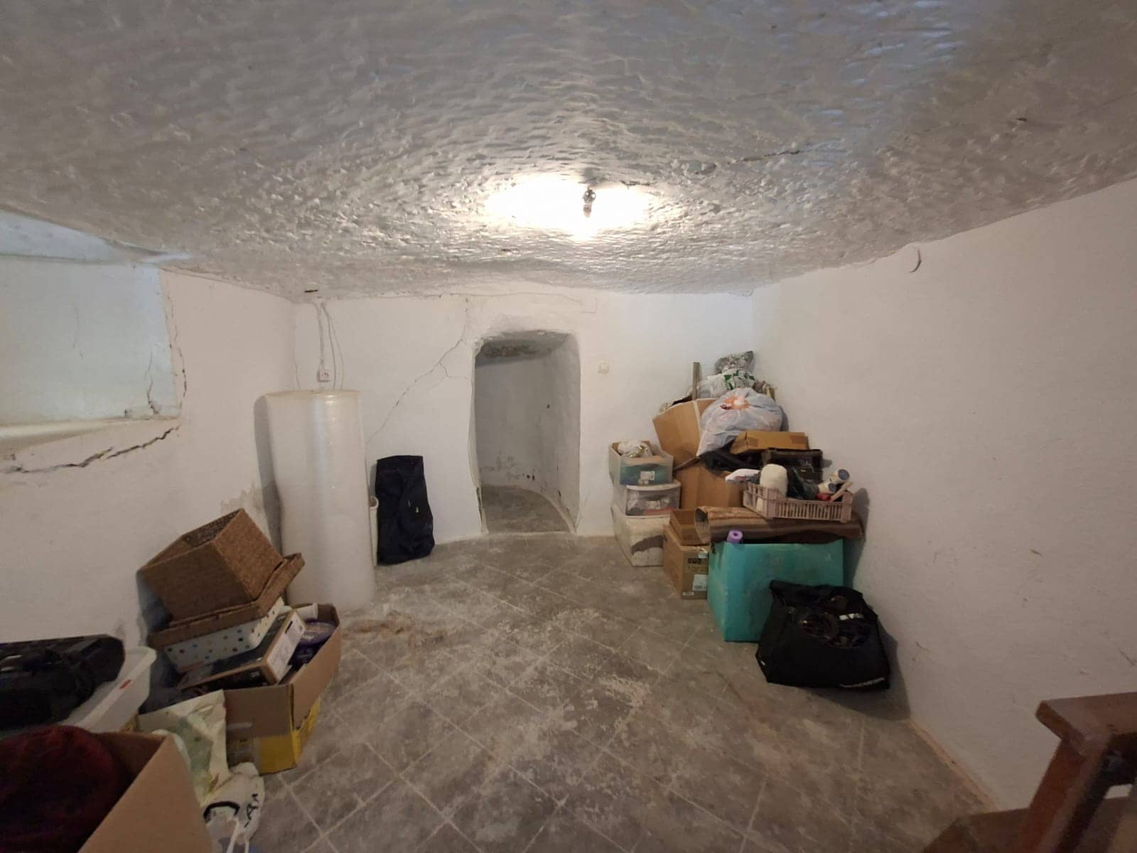 4 bedroom Cave House for sale in Baza with garage - € 189,950 (Ref: 10130538)