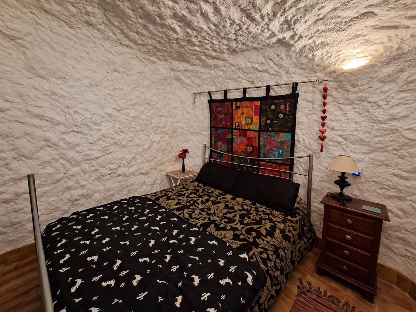 4 bedroom Cave House for sale in Baza with garage - € 189,950 (Ref: 10130538)