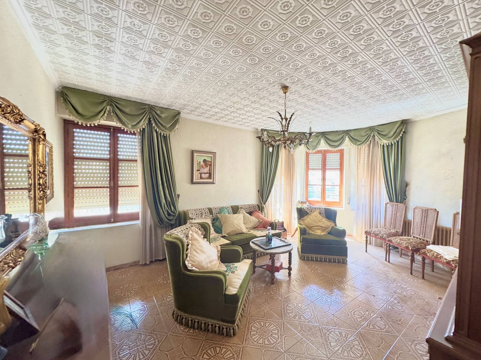 Casa de 10 habitaciones en Pinoso en venta con garaje - 350.000 € (Ref: 10130539)