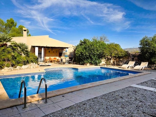 3 camera da letto Finca/Casa di Campagna in vendita in Pinoso con piscina garage - 279.950 € (Rif: 10130540)