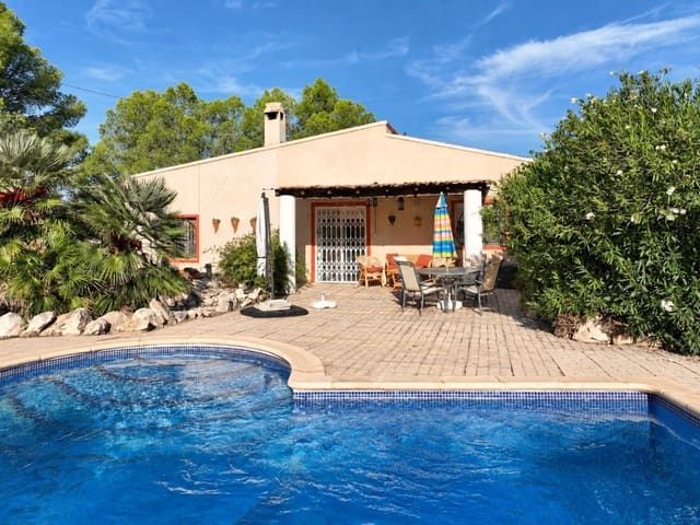 3 camera da letto Finca/Casa di Campagna in vendita in Pinoso con piscina garage - 279.950 € (Rif: 10130540)