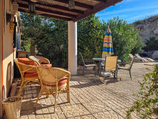 3 camera da letto Finca/Casa di Campagna in vendita in Pinoso con piscina garage - 279.950 € (Rif: 10130540)