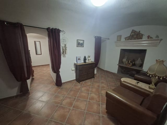 5 Zimmer Höhle zu verkaufen in Caniles mit Garage - 169.000 € (Ref: 10163921)