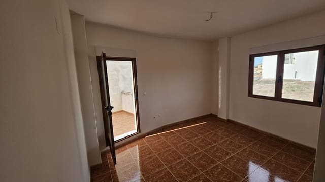 4 soverom Hus til salgs i Pinoso med garasje - € 235 000 (Ref: 10163922)