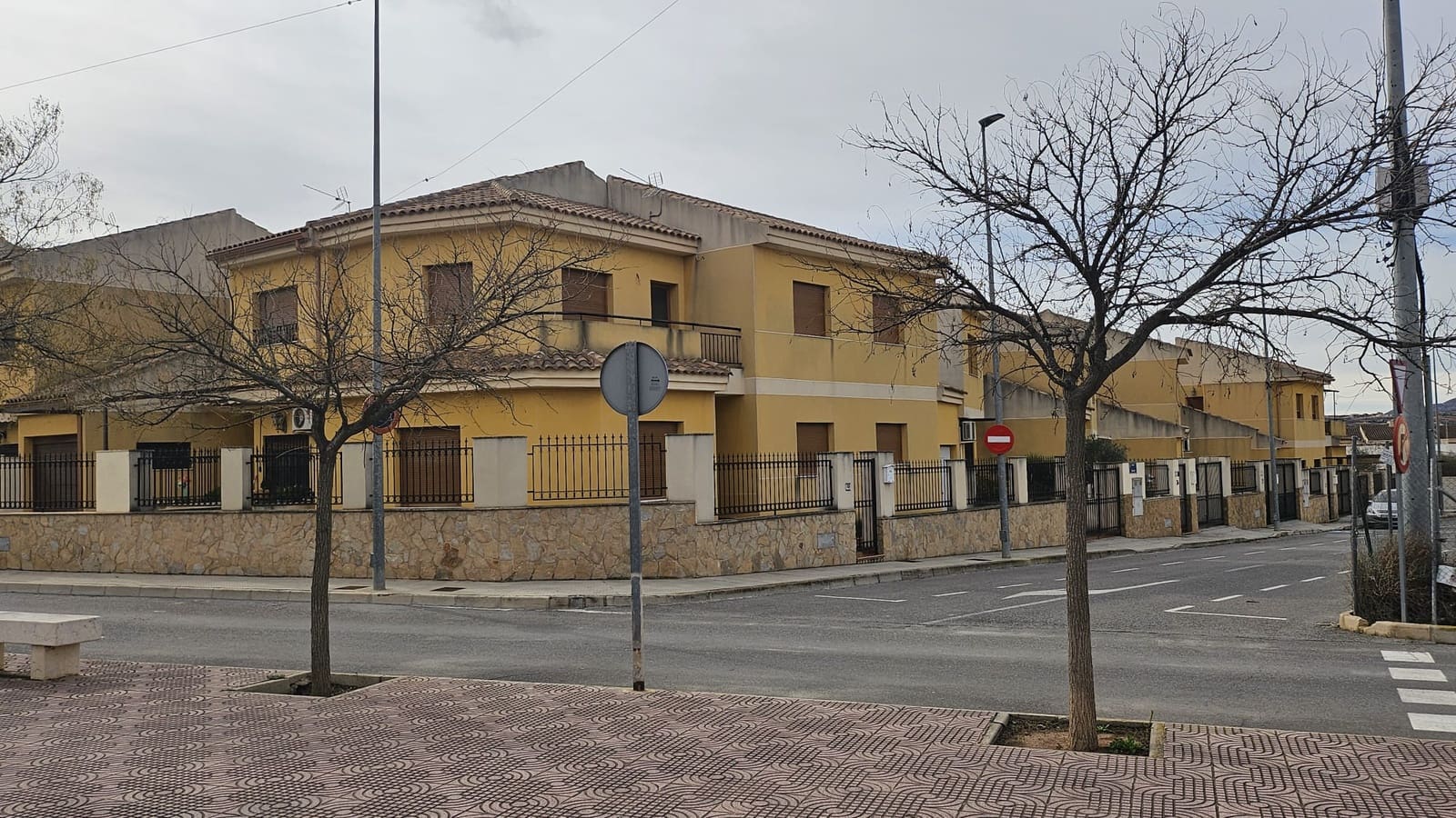 4 soverom Hus til salgs i Pinoso med garasje - € 235 000 (Ref: 10163922)