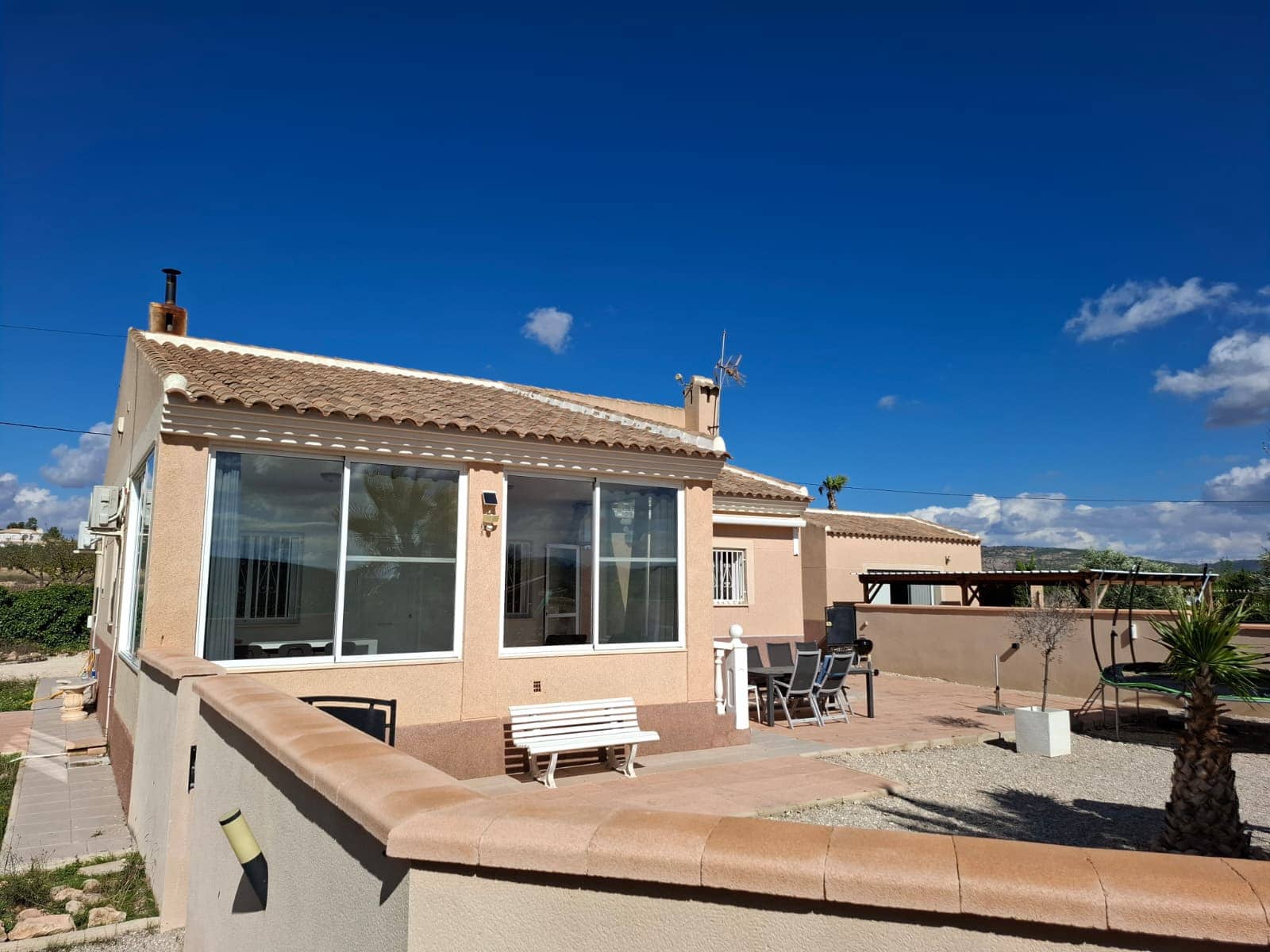 3 soverom Villa til salgs i Pinoso med svømmebasseng garasje - € 349 500 (Ref: 10169083)