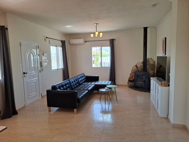 3 soverom Villa til salgs i Pinoso med svømmebasseng garasje - € 349 500 (Ref: 10169083)