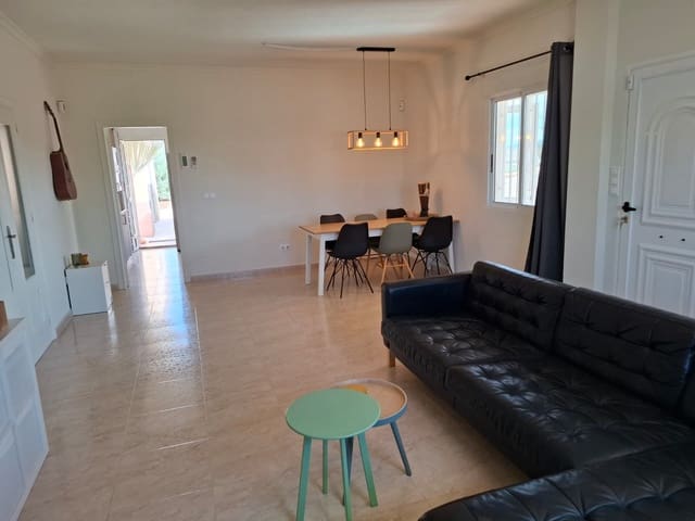 3 soverom Villa til salgs i Pinoso med svømmebasseng garasje - € 349 500 (Ref: 10169083)