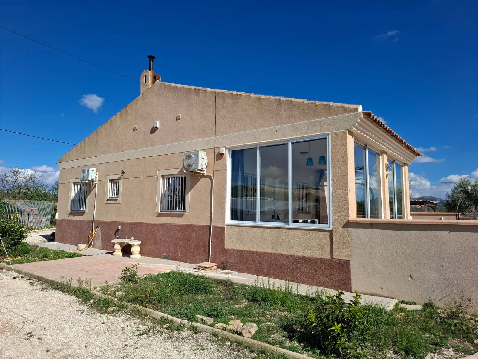 3 soverom Villa til salgs i Pinoso med svømmebasseng garasje - € 349 500 (Ref: 10169083)