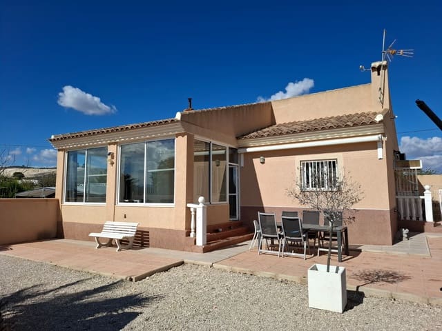 3 soverom Villa til salgs i Pinoso med svømmebasseng garasje - € 349 500 (Ref: 10169083)