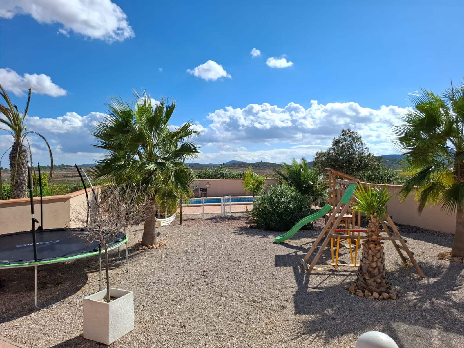 3 soverom Villa til salgs i Pinoso med svømmebasseng garasje - € 349 500 (Ref: 10169083)