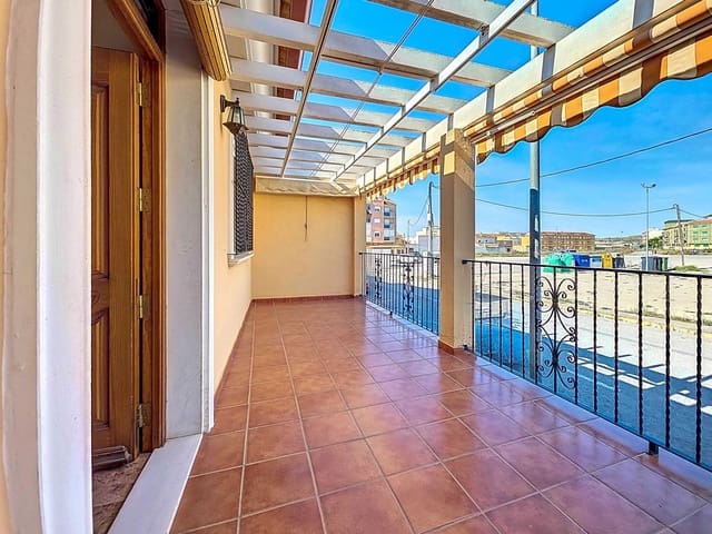 3 slaapkamer Huis te koop in Pinoso met garage - € 199.000 (Ref: 9105395)