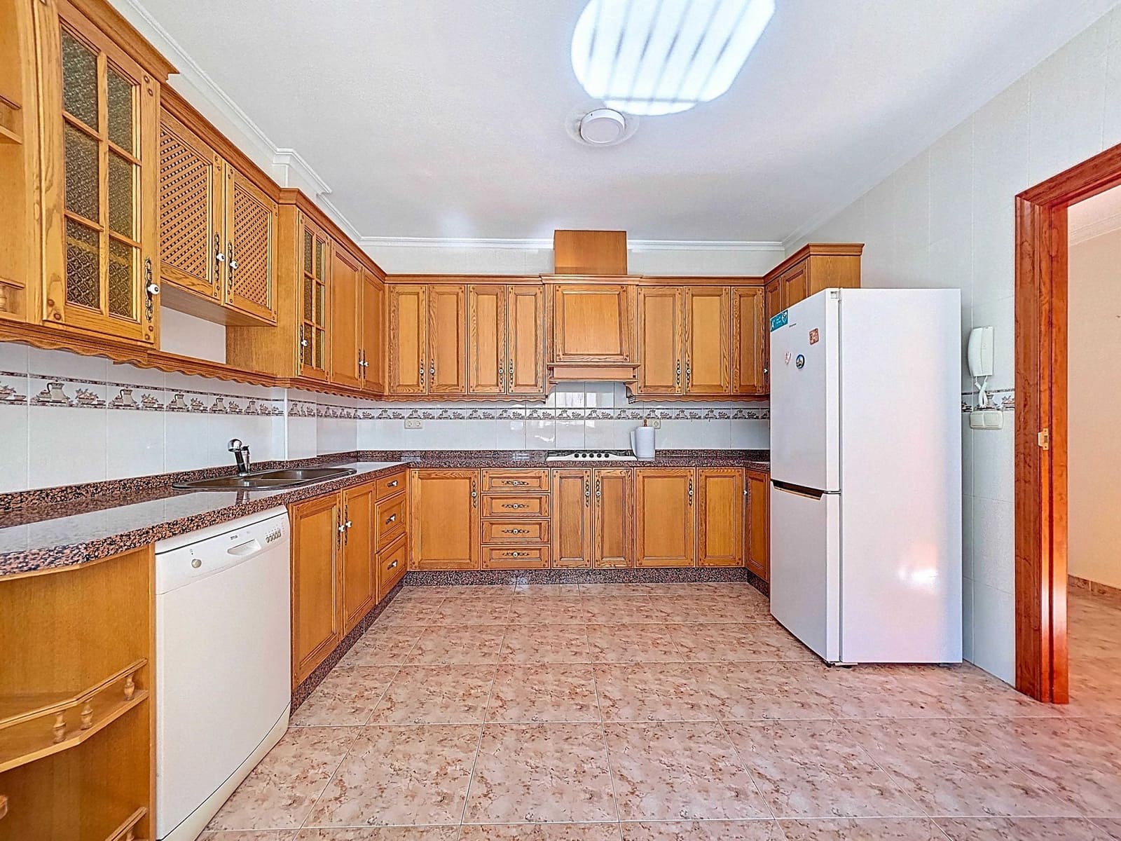 3 slaapkamer Huis te koop in Pinoso met garage - € 199.000 (Ref: 9105395)