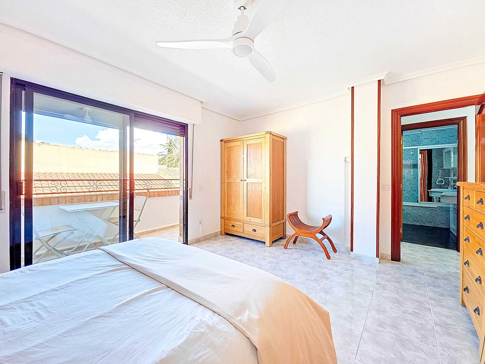 3 soveværelse Byhus til salg i Pinoso med garage - € 199.950 (Ref: 9105398)