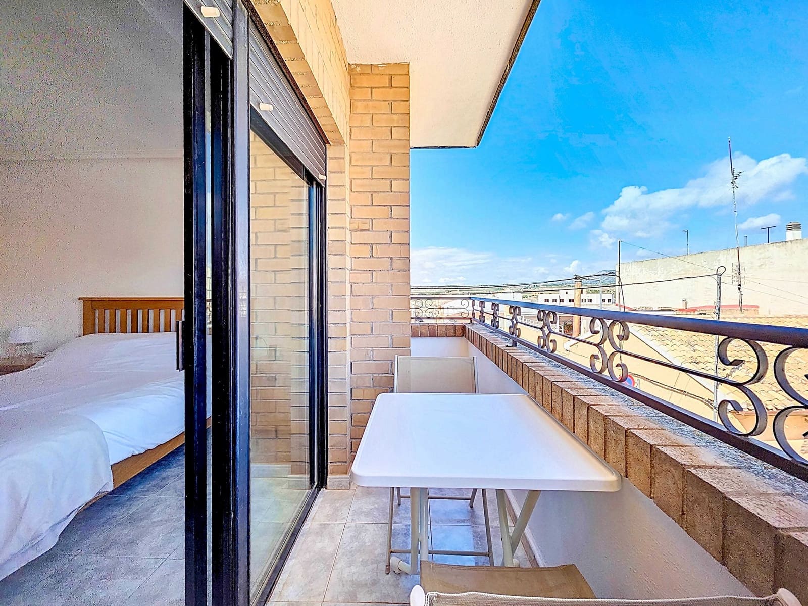 3 soveværelse Byhus til salg i Pinoso med garage - € 199.950 (Ref: 9105398)