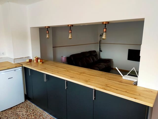 3 bedroom Townhouse for sale in Pinoso - € 124,900 (Ref: 9105401)