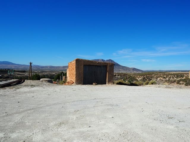 4 quarto Casa de Caverna para venda em Benamaurel com garagem - 129 500 € (Ref: 9105404)