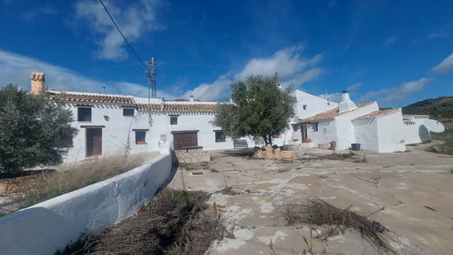 4 soveværelse Finca/Landehus til salg i Huéscar med garage - € 200.000 (Ref: 9105408)