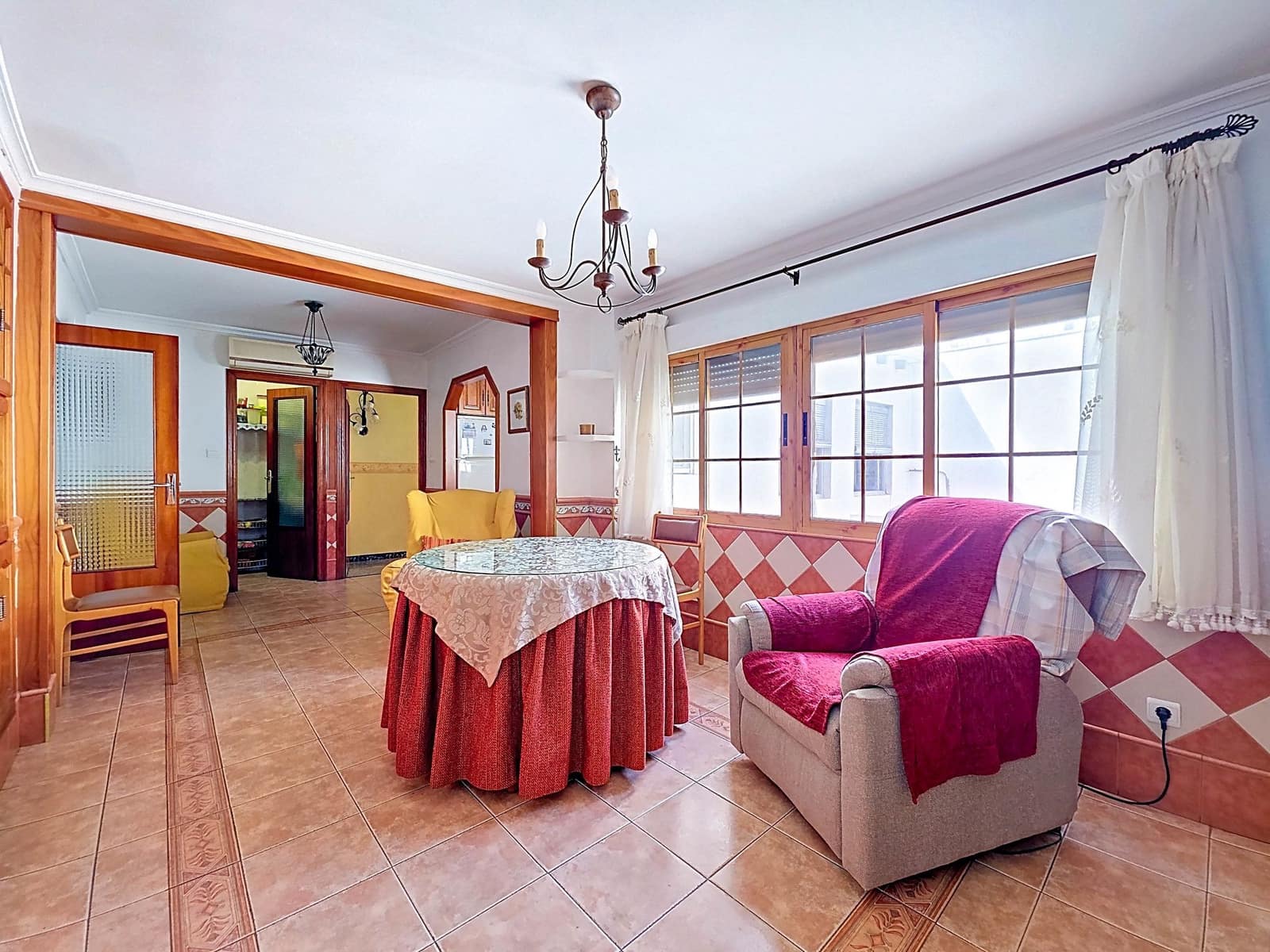 4 soverom Hus til salgs i Pinoso med garasje - € 189 900 (Ref: 9105416)