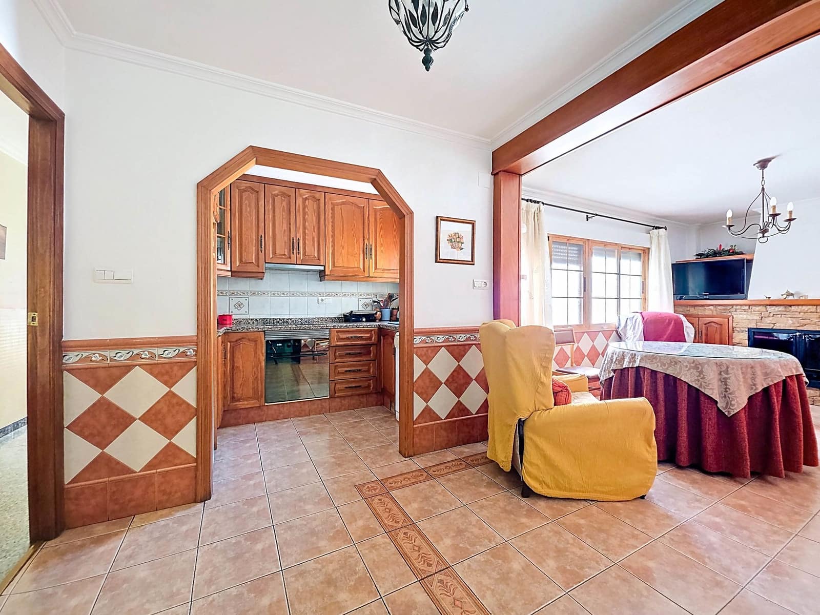 4 soverom Hus til salgs i Pinoso med garasje - € 189 900 (Ref: 9105416)