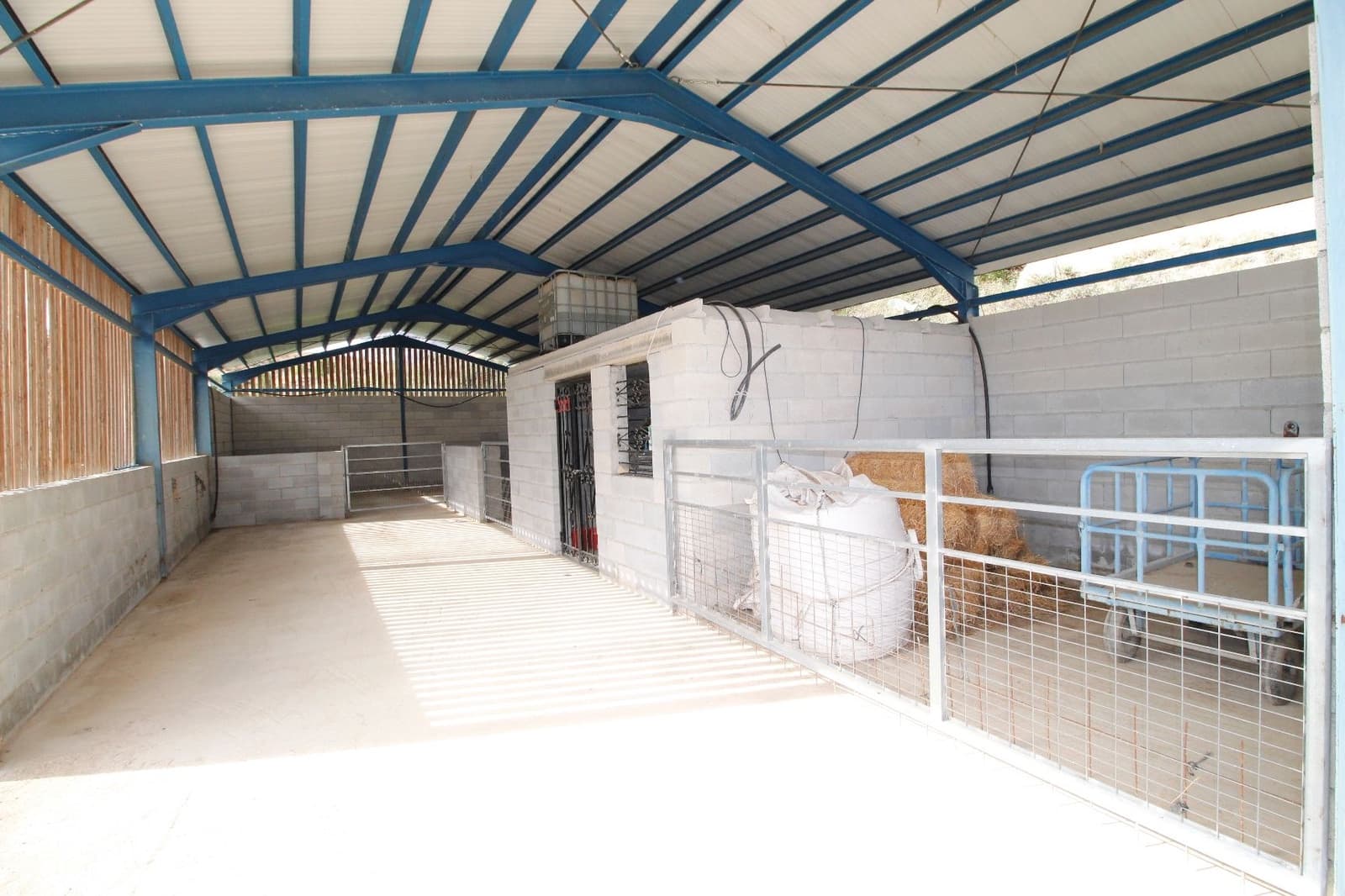 6 soveværelse Finca/Landehus til salg i Velez-Blanco med swimmingpool garage - € 475.000 (Ref: 9105432)