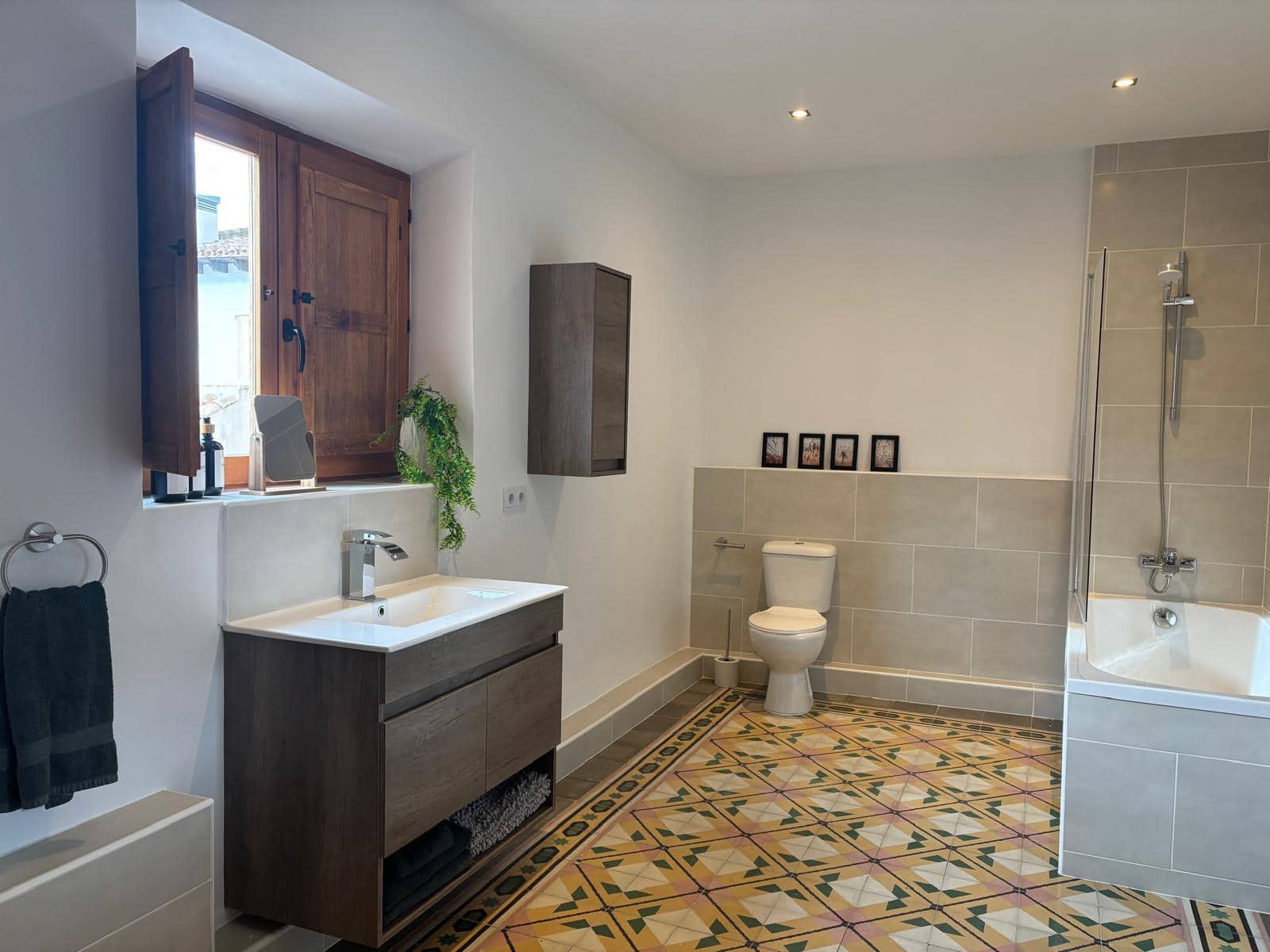 7 soverom Hus til salgs i Huescar - € 599 000 (Ref: 9105437)