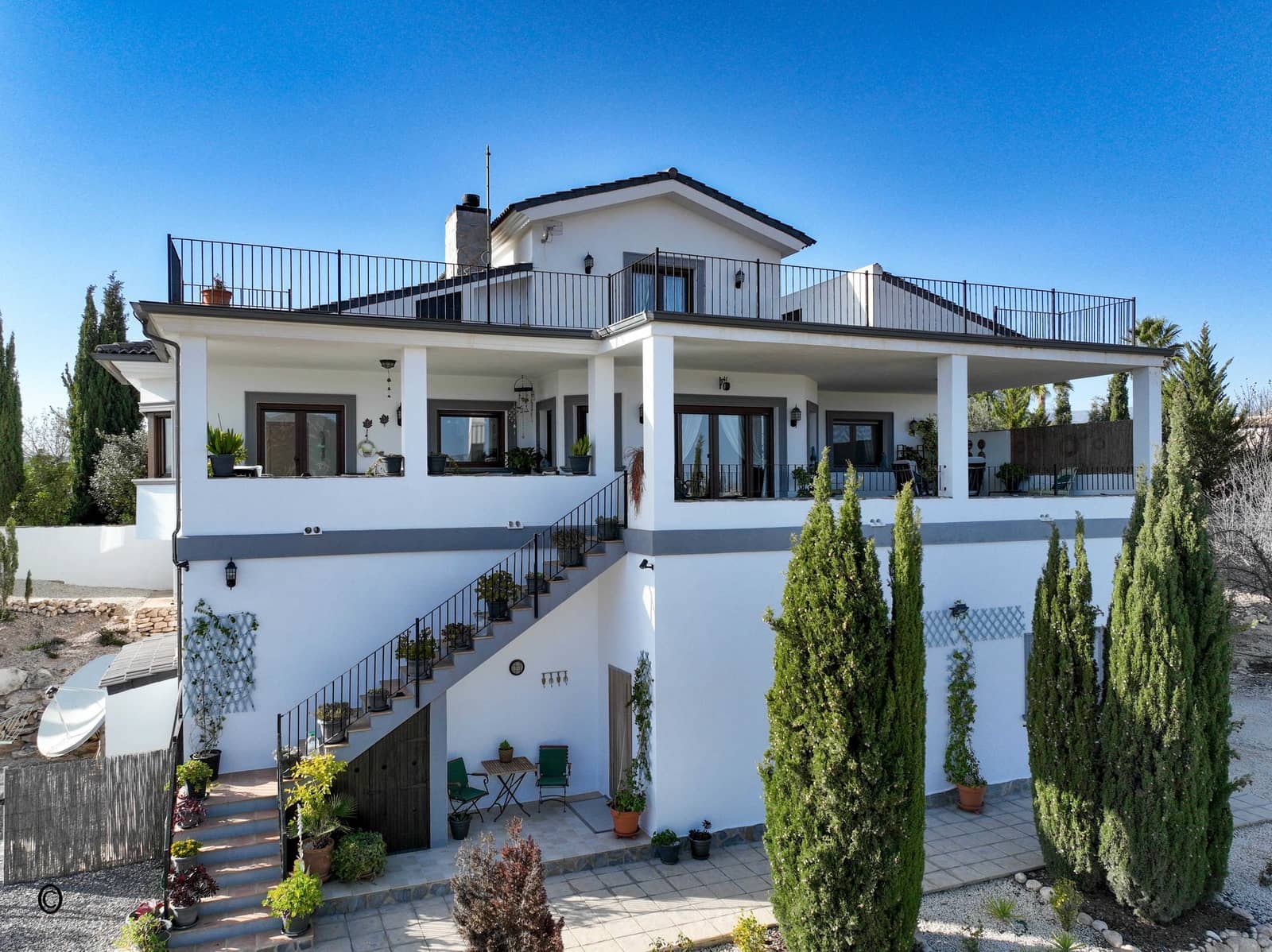 5 soverom Villa til salgs i Pinoso med svømmebasseng garasje - € 675 000 (Ref: 9105455)