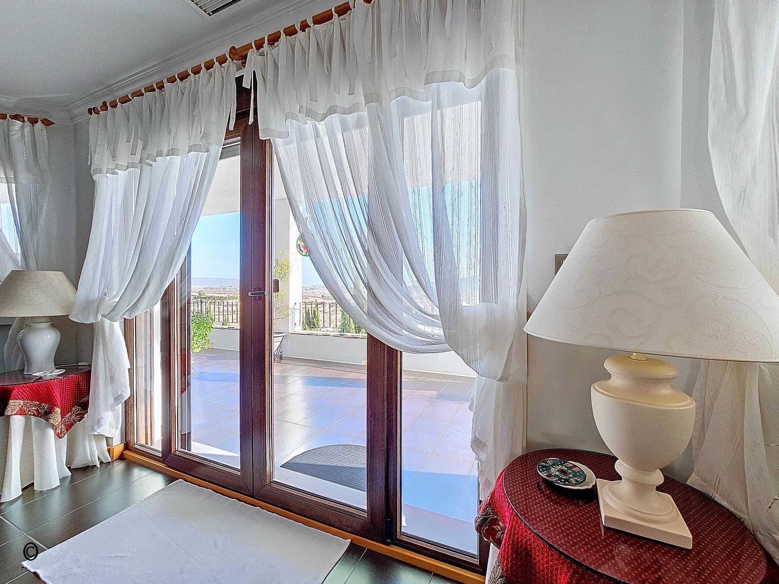 5 soverom Villa til salgs i Pinoso med svømmebasseng garasje - € 675 000 (Ref: 9105455)