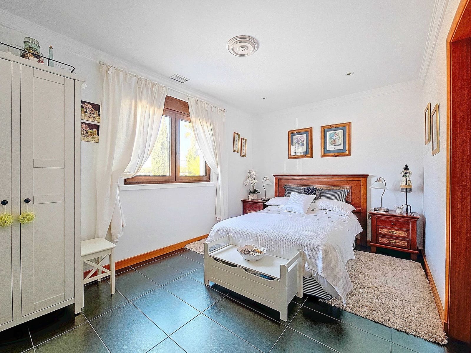 5 soverom Villa til salgs i Pinoso med svømmebasseng garasje - € 675 000 (Ref: 9105455)