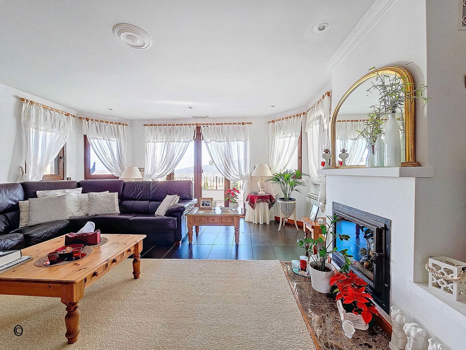 5 soverom Villa til salgs i Pinoso med svømmebasseng garasje - € 675 000 (Ref: 9105455)