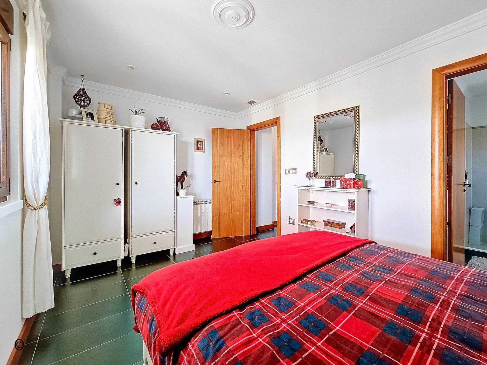 5 soverom Villa til salgs i Pinoso med svømmebasseng garasje - € 675 000 (Ref: 9105455)